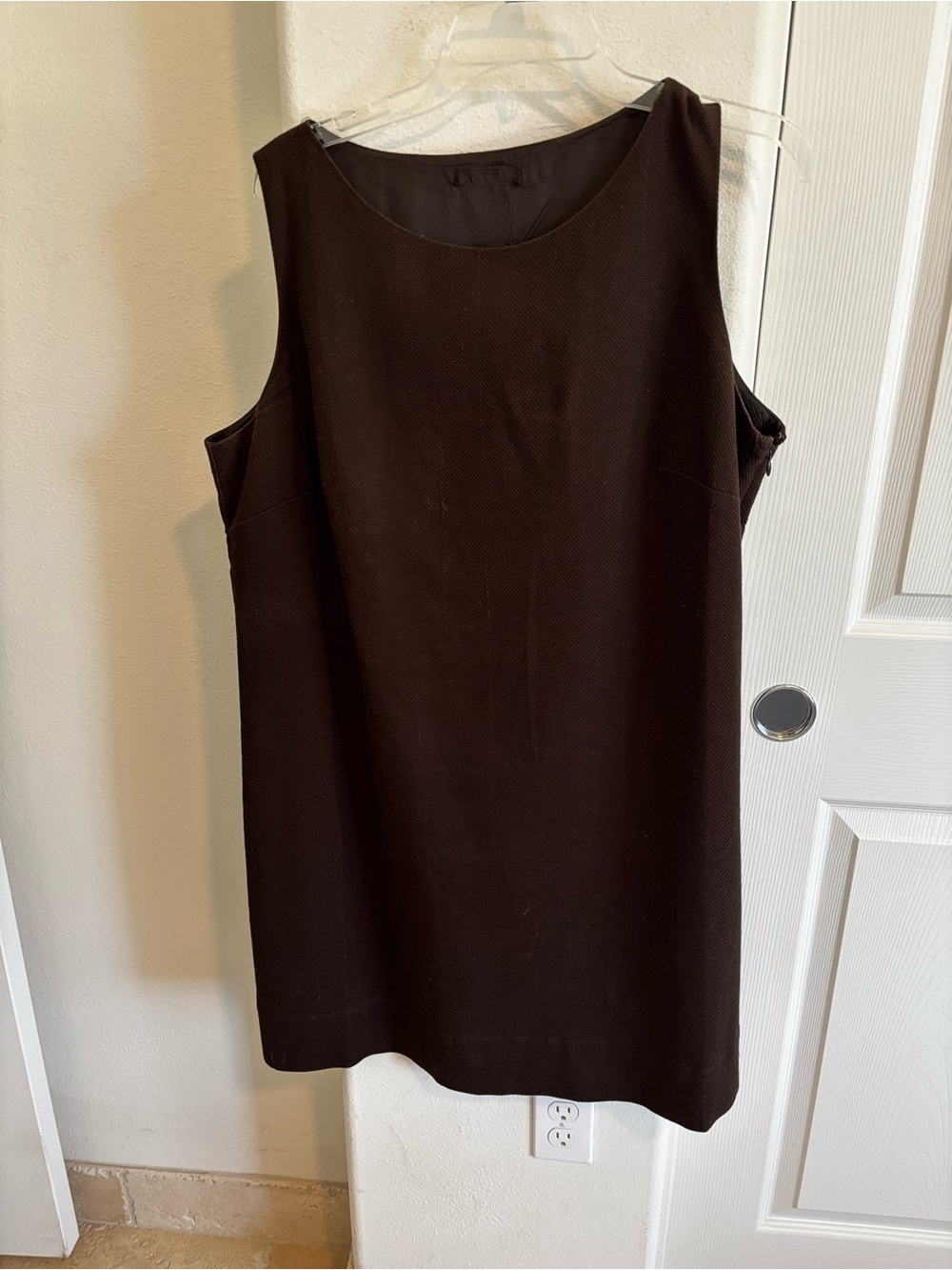 Scoop Neck Sleeveless Shift Dress - Dark Brown